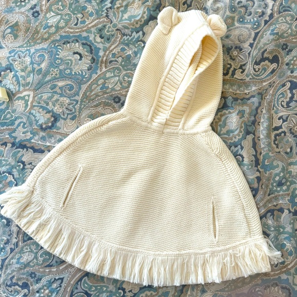 Adorable Baby GAP hooded shawl sweater for baby - Picture 1 of 4